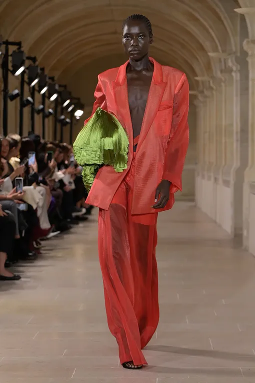 Victoria Beckham весна-лето 2023 Victoria Beckham весна-лето 2023