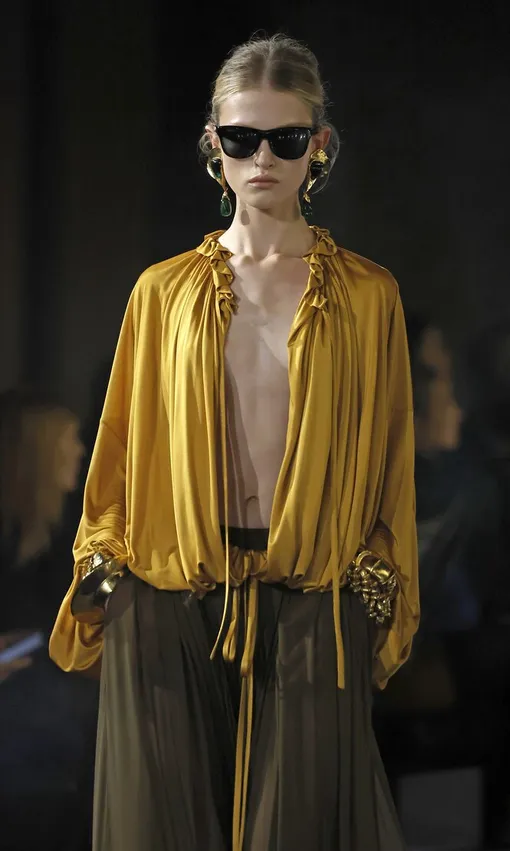Saint Laurent весна-лето 2025