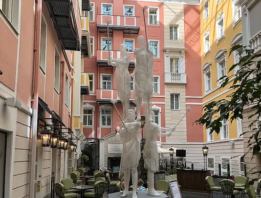 Recycle Group, «Селфи-башня» Recycle Group, «Селфи-башня»