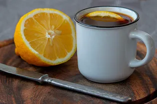 Почему кофе с лимоном — лучший способ начать утро