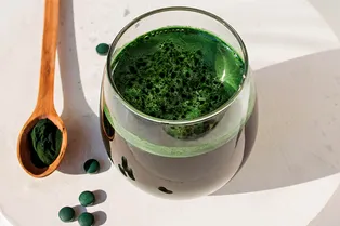 Чем на самом деле полезна спирулина
