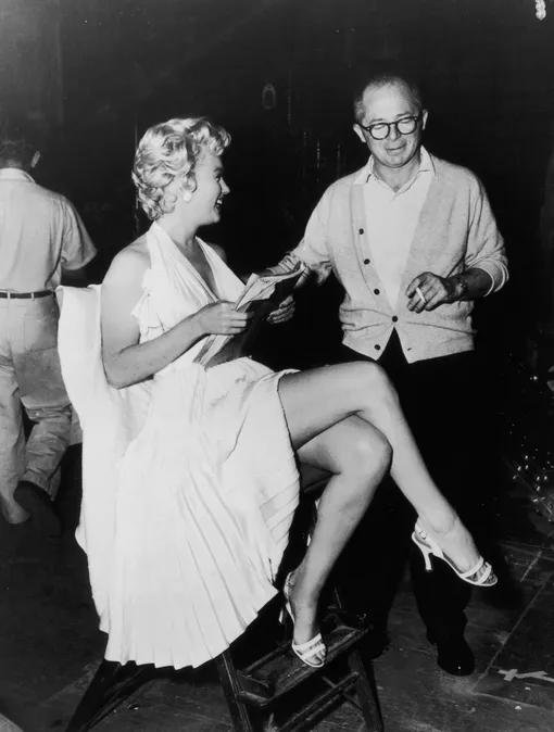 Мэрилин Монро с режиссером Билли Уайлдером на съемках фильма «Зуд седьмого года», 1955