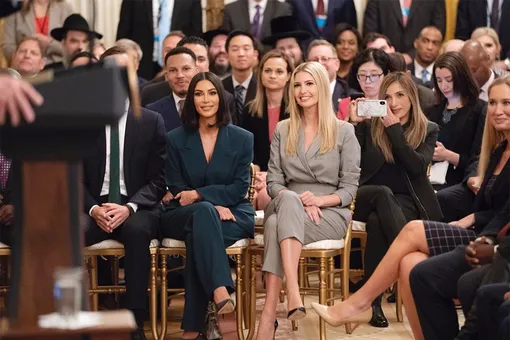 @realdonaldtrump @realdonaldtrump