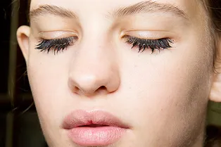 Простой способ забыть об осыпавшейся туши