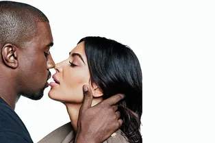 Ким Кардашьян впервые показала младшую дочь Чикаго