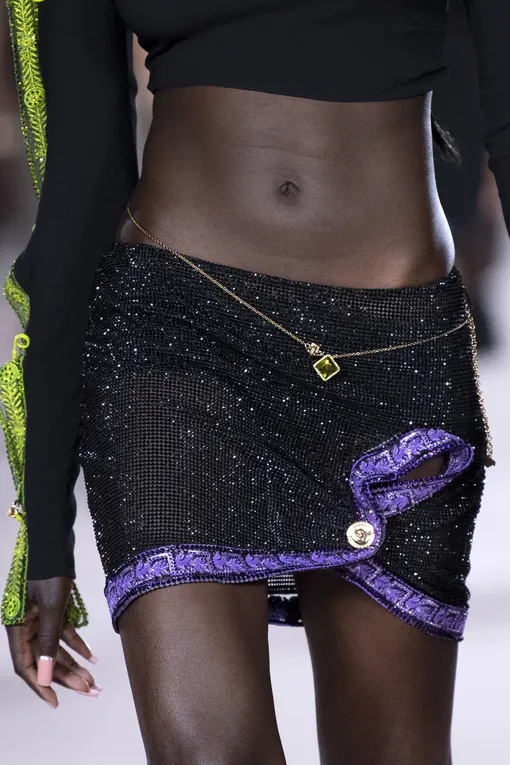 Versace весна-лето 2022