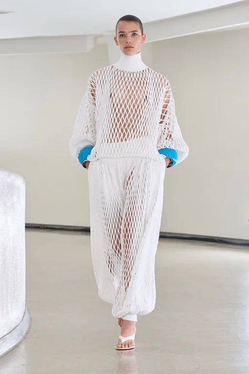 Alaïa весна-лето 2025