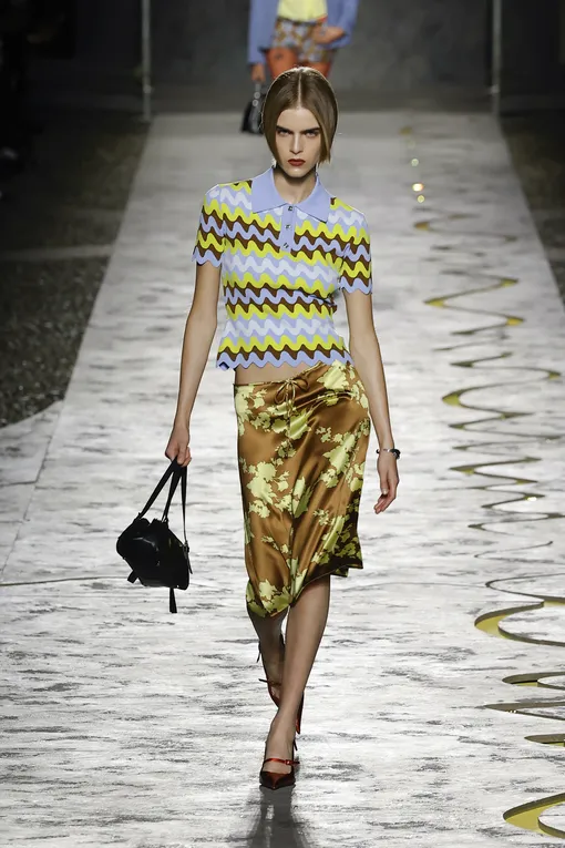 Versace весна-лето 2025 Versace весна-лето 2025