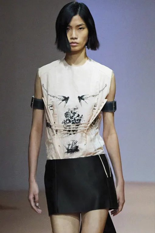 Prada весна-лето 2022