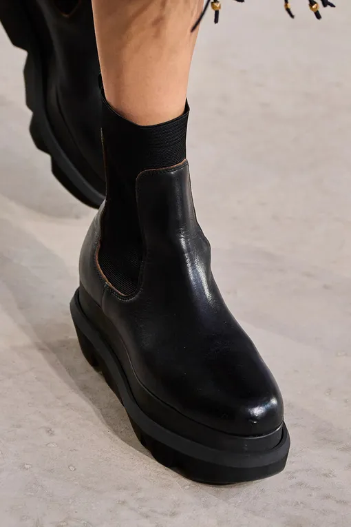 Sacai весна-лето 2023 Sacai весна-лето 2023