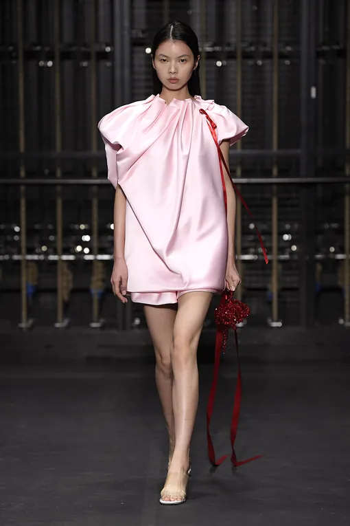 Simone Rocha весна-лето 2024 Simone Rocha весна-лето 2024