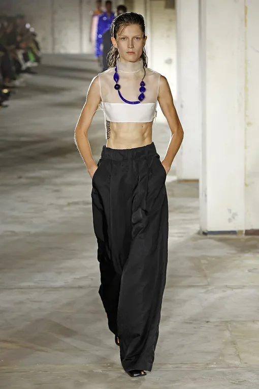 Dries Van Noten весна-лето 2023 Dries Van Noten весна-лето 2023