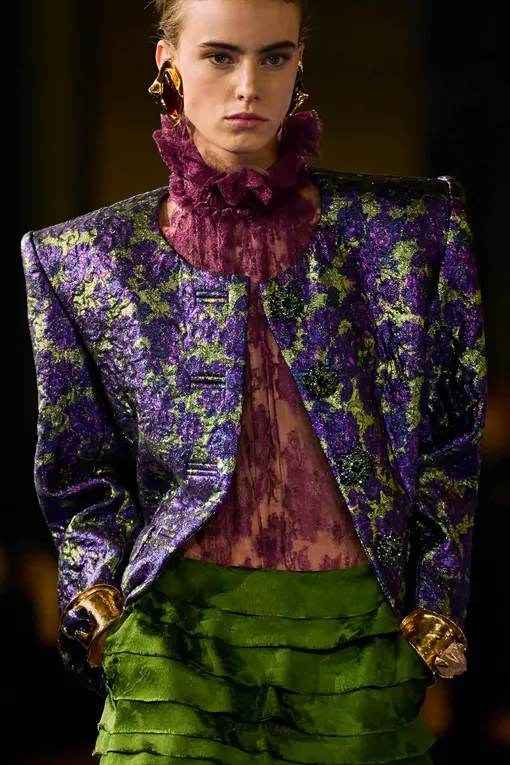 Saint Laurent весна-лето 2025