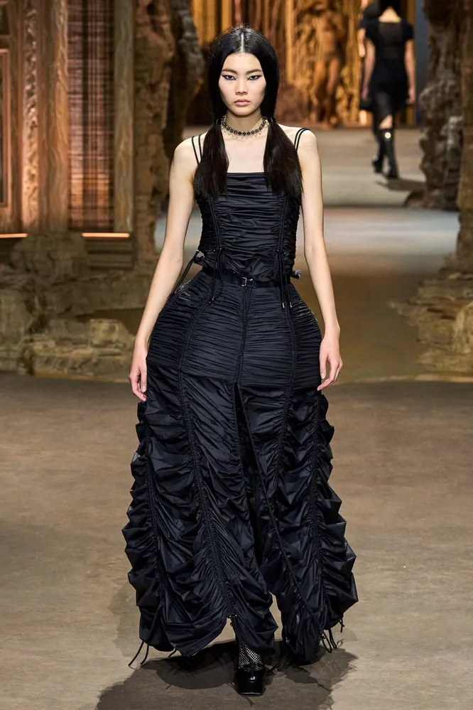 CHRISTIAN DIOR весна-лето 2023 CHRISTIAN DIOR весна-лето 2023