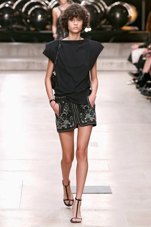 ISABEL MARANT весна-лето 2023 ISABEL MARANT весна-лето 2023