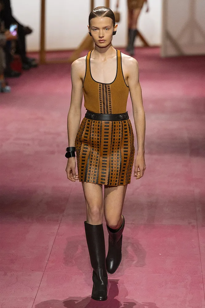 Hermès весна-лето 2025