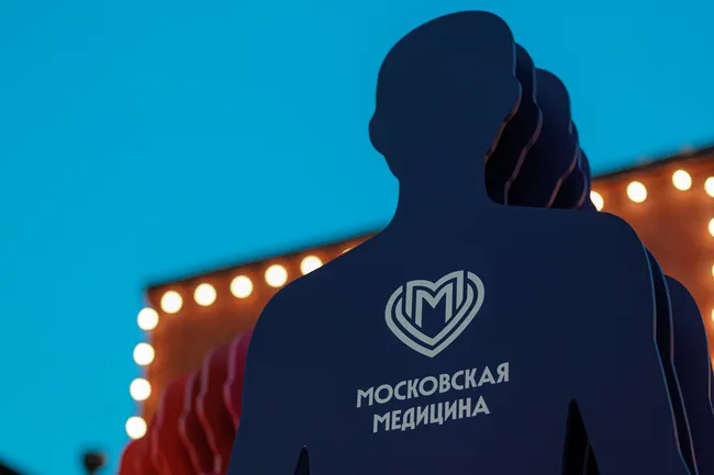 На «Флаконе» появился арт-объект выставки «ВМЕСТЕ»