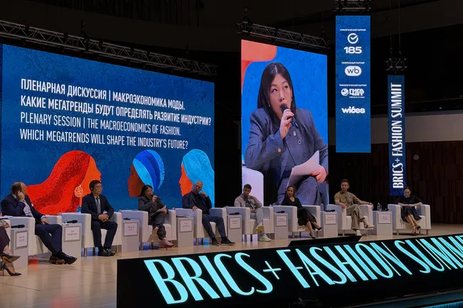 Китай и Россия обсудили сотрудничество на BRICS+ Fashion Summit