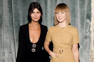 Надежда Оболенцева, Вика Газинская и Константин Богомолов на лекции Эдварда Радзинского в «Метрополе»