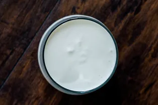 Весь мир сходит с ума по кефиру: 7 полезных свойств, о которых нужно помнить