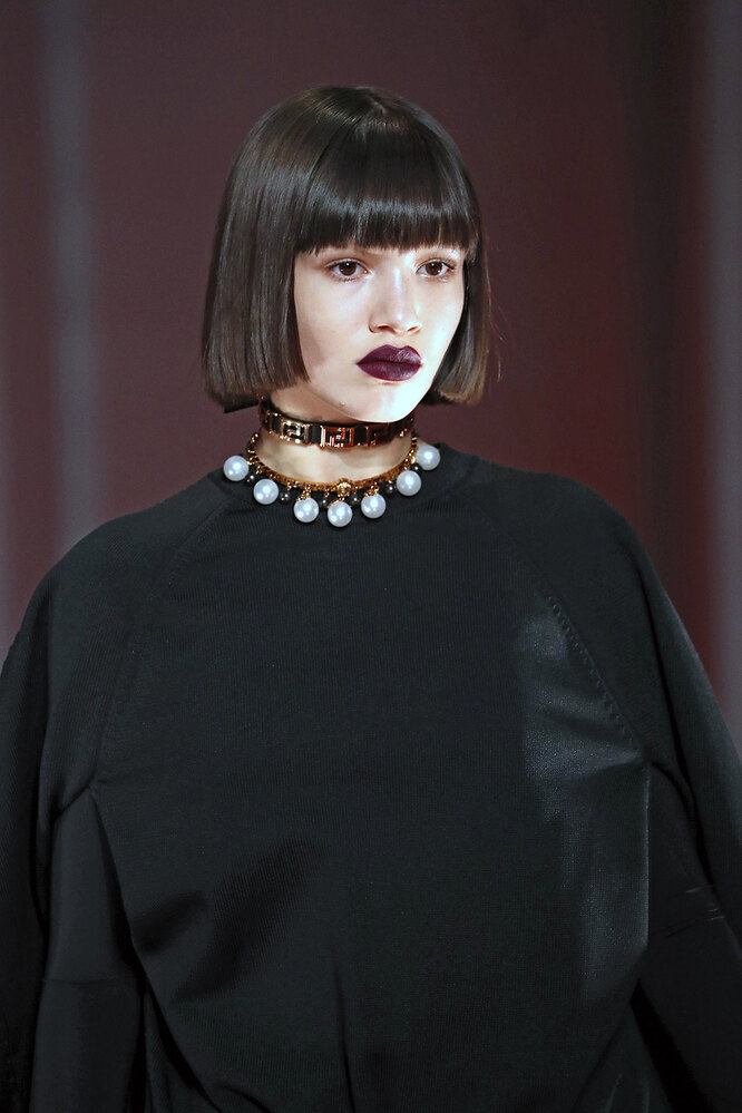 Versace осень-зима 22/23 Versace осень-зима 22/23