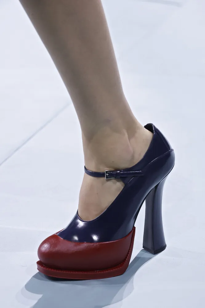 Prada весна-лето 2025 Prada весна-лето 2025