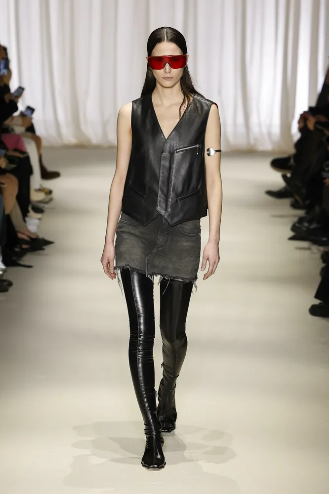 MM6 Maison Margiela осень-зима 2024/2025 MM6 Maison Margiela осень-зима 2024/2025