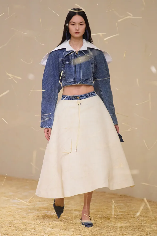 Jacquemus весна-лето 2023 Jacquemus весна-лето 2023