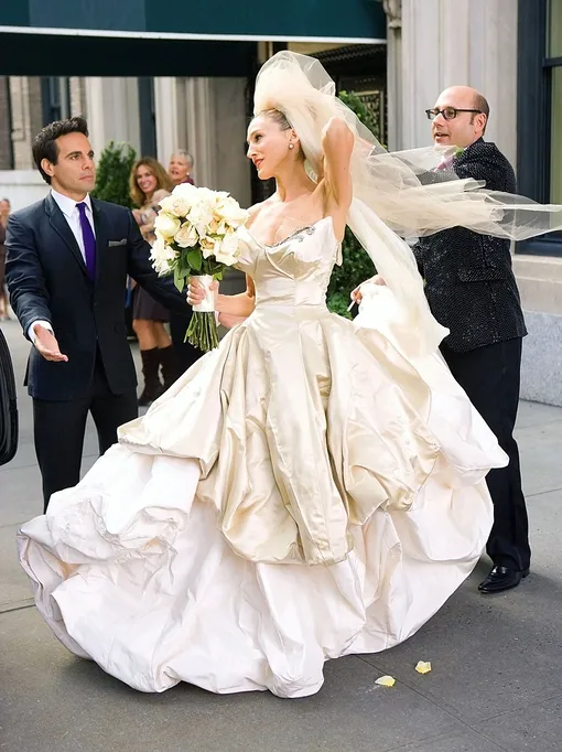 Кэрри Брэдшоу в свадебном платье Vivienne Westwood