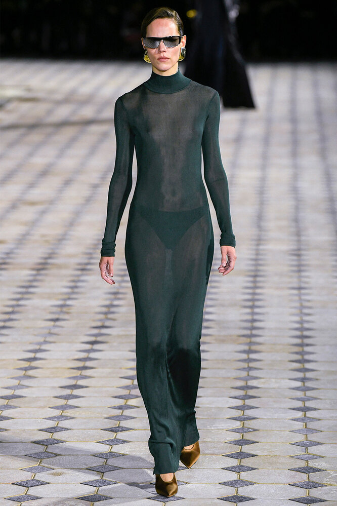 Saint Laurent весна-лето 2023 Saint Laurent весна-лето 2023