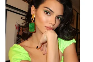 Поклонники осудили Кендалл Дженнер за рекламу средства от акне