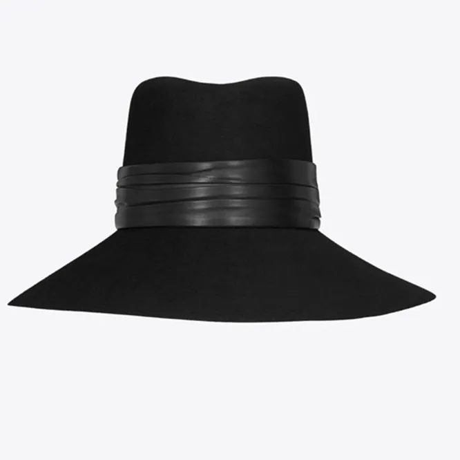 Шляпа, Saint Laurent