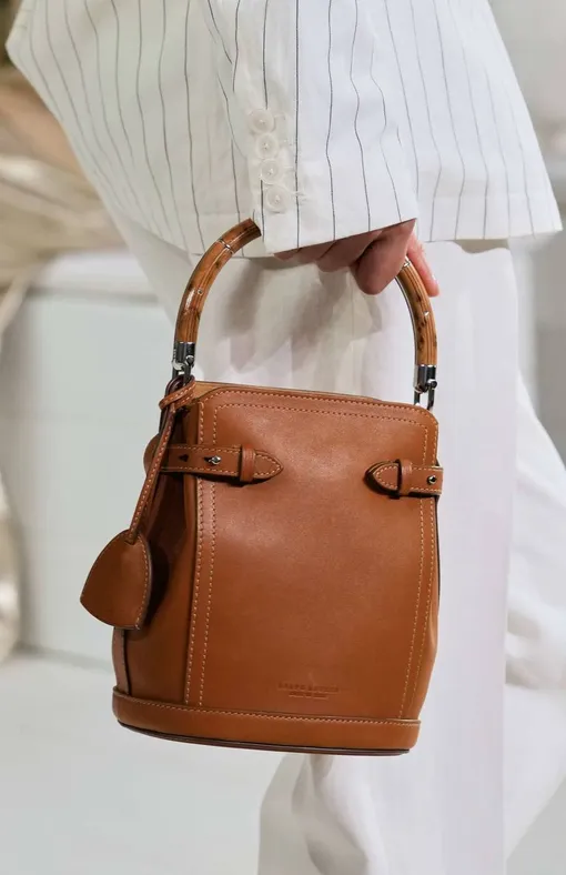 Ralph Lauren весна-лето 2025 Ralph Lauren весна-лето 2025