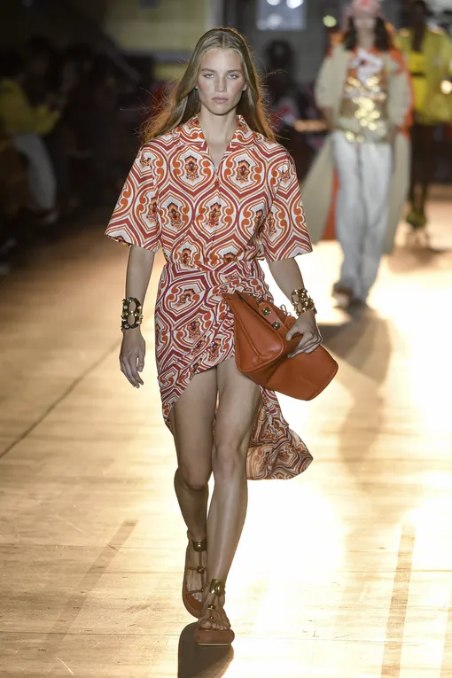 Etro весна-лето 2022 Etro весна-лето 2022