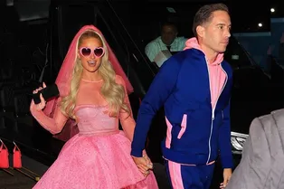 Костюм Барби: посмотрите на второе свадебное платье Пэрис Хилтон