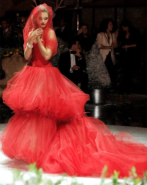 Наталья Водянова на The White Fairy Tale Love Ball, 2011 год Наталья Водянова на The White Fairy Tale Love Ball, 2011 год