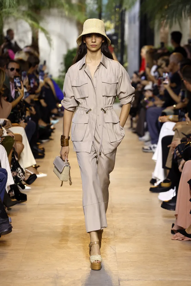 Elie Saab весна-лето 2025 Elie Saab весна-лето 2025