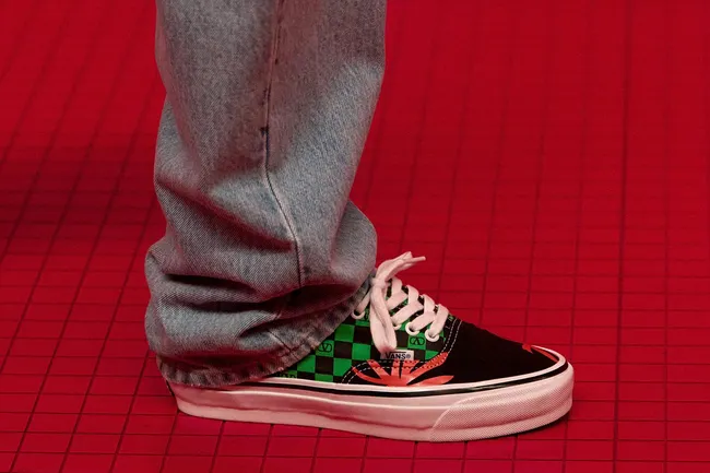 Почему все снова хотят скейтерские кеды — и дело не только в ностальгии