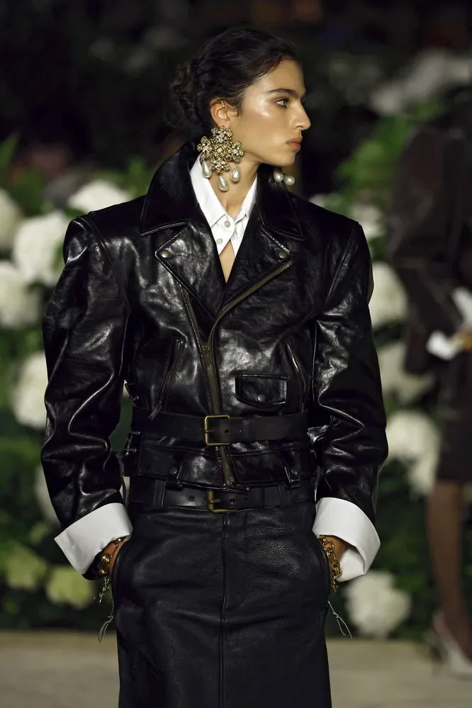 Saint Laurent весна-лето 2026