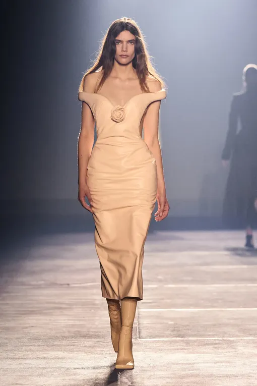 Mugler весна-лето 2026 Mugler весна-лето 2026