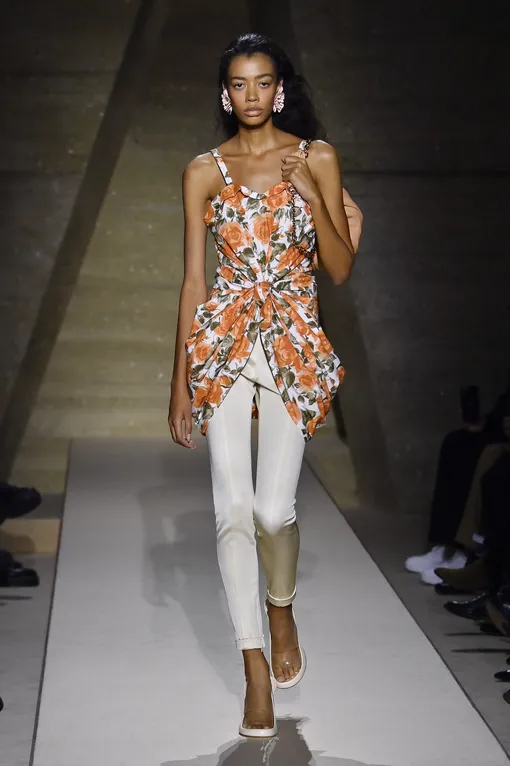 Chloé весна-лето 2026 Chloé весна-лето 2026