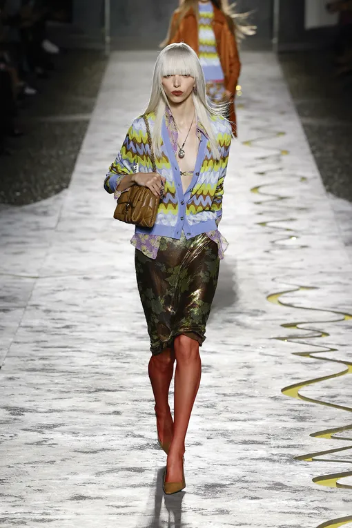 Versace весна-лето 2025