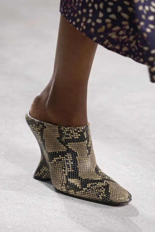 Dries Van Noten весна-лето 2025