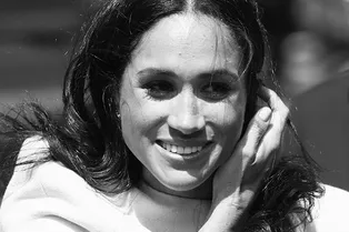 Меган Маркл пришлось отказаться от любимого аксессуара из-за королевского протокола