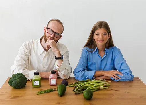 САША НОВИКОВА и ОЛЕГ ИРЫШКИН САША НОВИКОВА и ОЛЕГ ИРЫШКИН