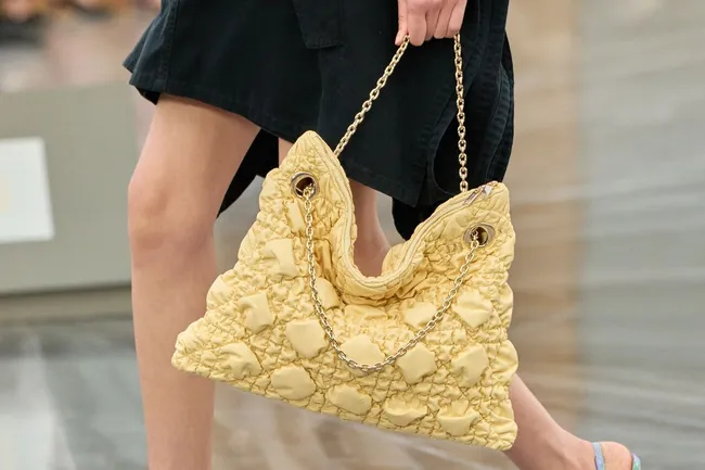 Какую сумку купить на лето-2026: 5 трендов