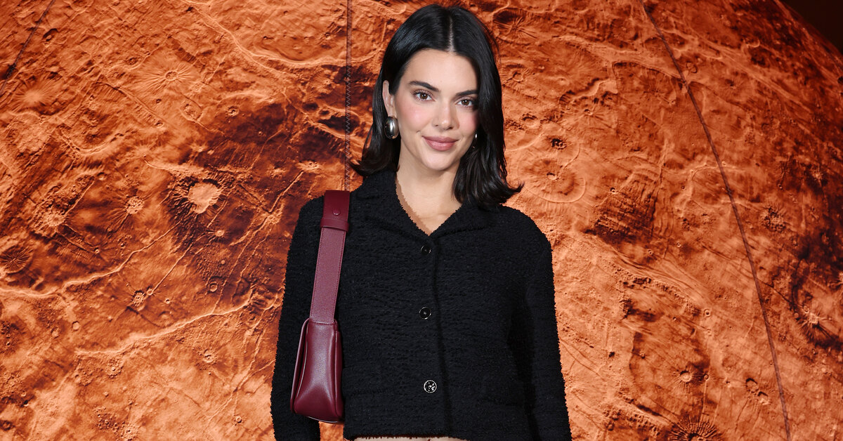 Какой костюм в офис купить прямо сейчас