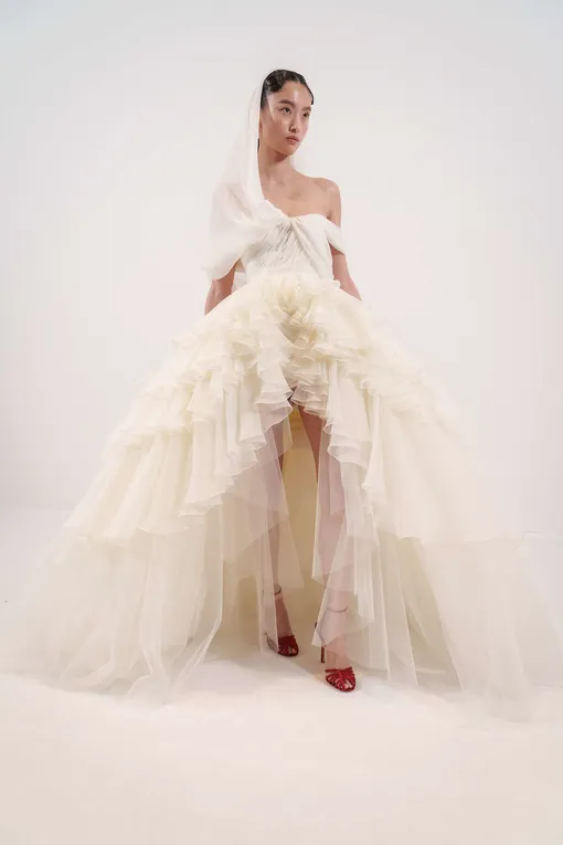 Giambattista Valli Haute Couture весна-лето 2025 Giambattista Valli Haute Couture весна-лето 2025