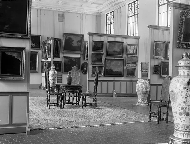 Зал искусства Голландии XVII века. Фото 1924 год