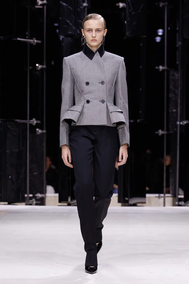 Givenchy осень-зима 2026/27 Givenchy осень-зима 2026/27